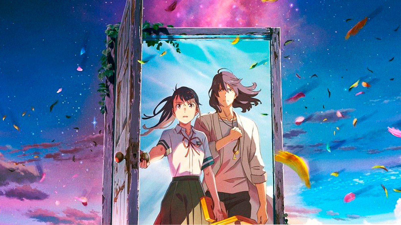 Suzume y Souta saliendo de una puerta mágica, adentrándose en un paisaje desconocido que refleja su viaje de aventura en la película Suzume.